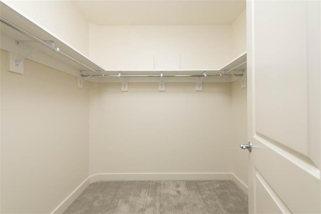 700 W 31st Street — photo 25