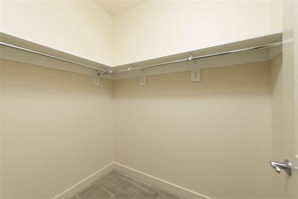 700 W 31st Street — photo 30