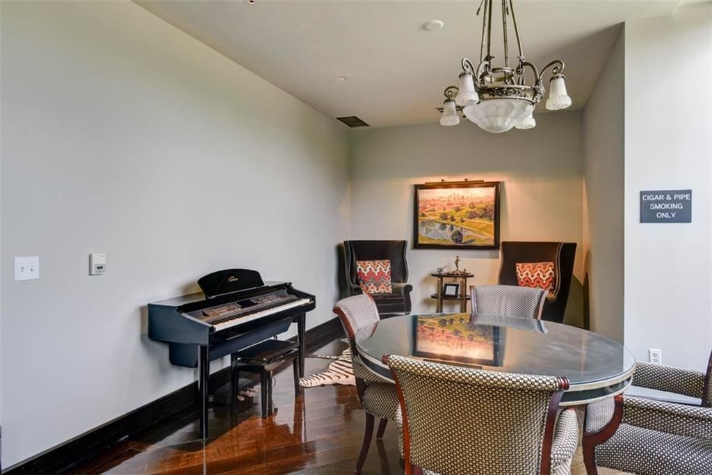 700 W 31st Street — photo 37
