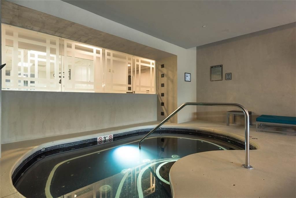 700 W 31st Street — photo 45