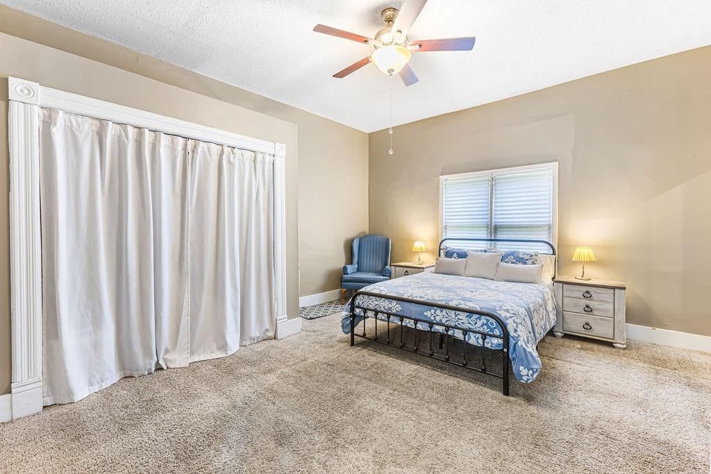 1819 Dewey Avenue — photo 17