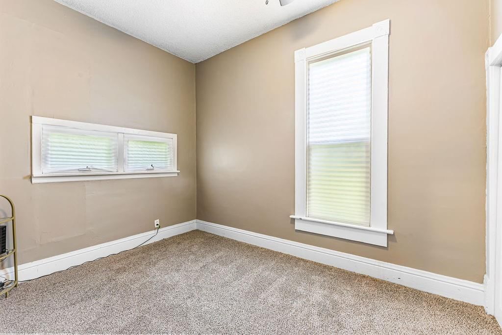1819 Dewey Avenue — photo 24