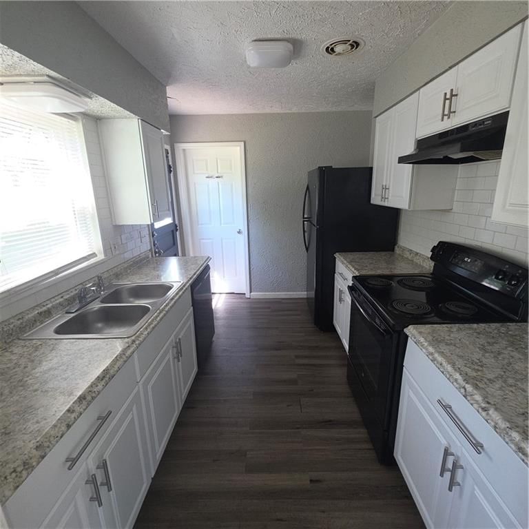 6636 Flora Avenue — photo 5