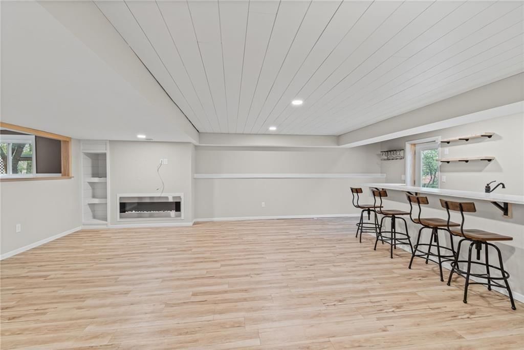 423 N Armstrong Street — photo 3