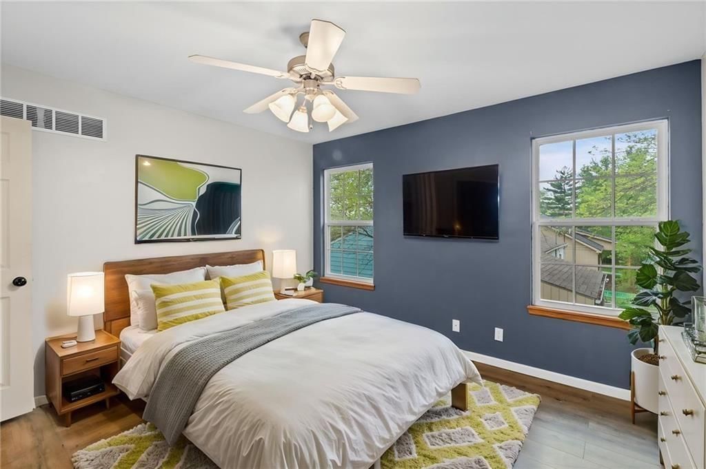 423 N Armstrong Street — photo 11