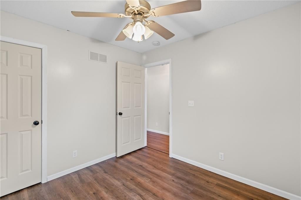 423 N Armstrong Street — photo 15