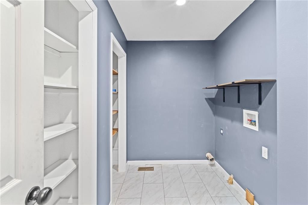 423 N Armstrong Street — photo 20