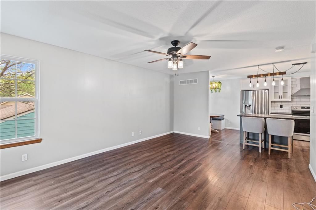 423 N Armstrong Street — photo 26