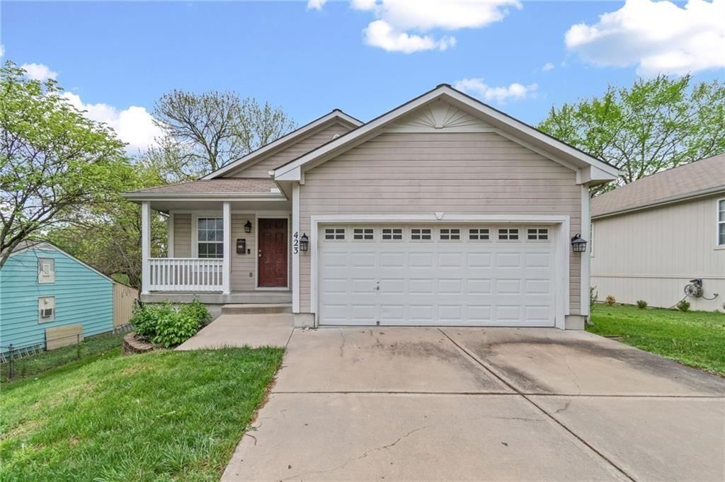 423 N Armstrong Street — photo 42