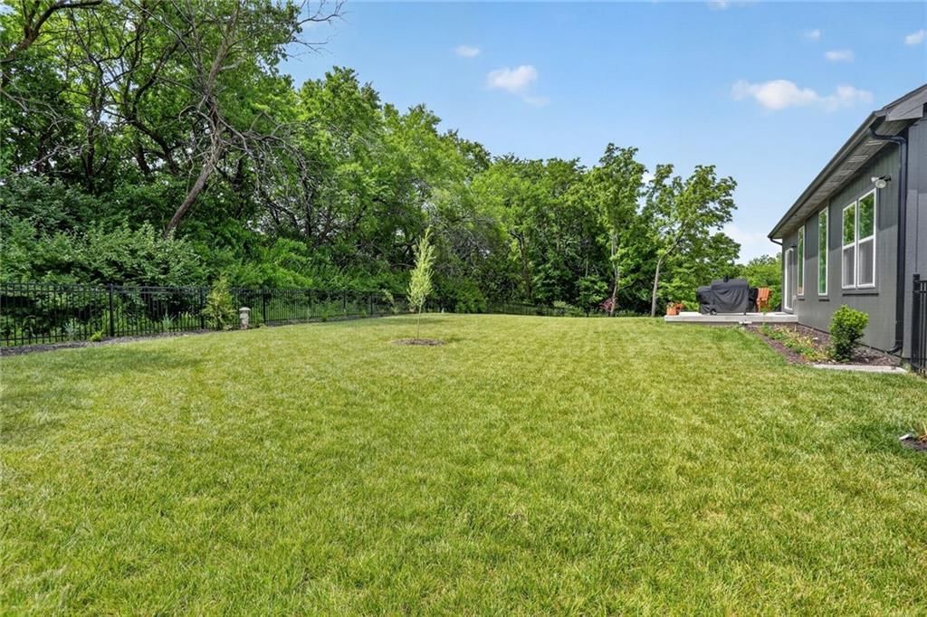 308 Woodview Drive — photo 29