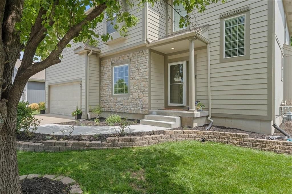 721 S Sycamore Street — photo 4