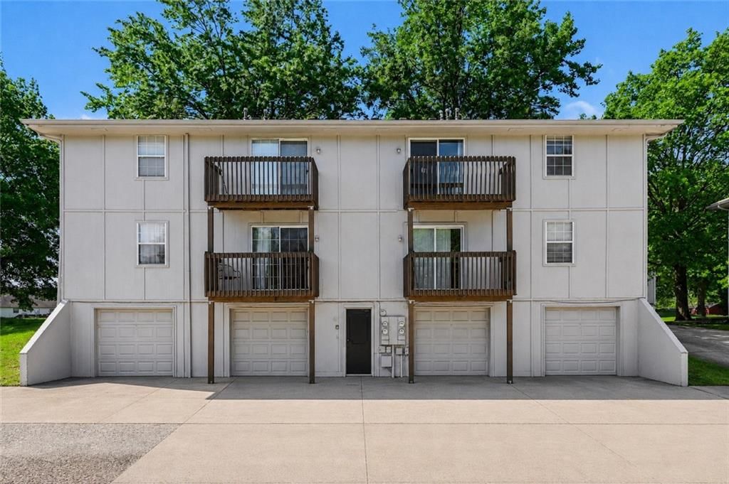 1310 NW Valley Woods Court — photo 14