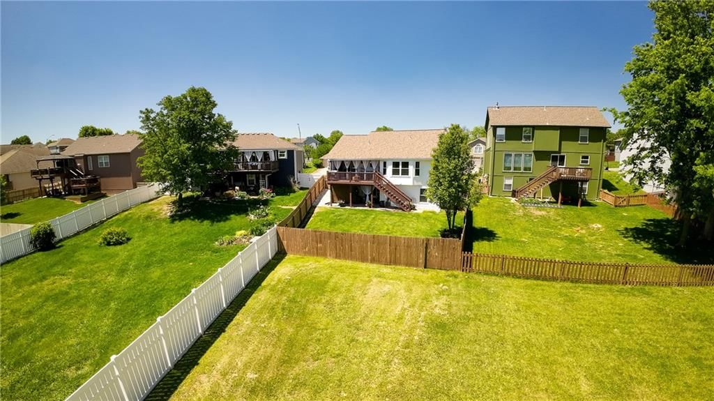 713 N Cloverdale Avenue — photo 5
