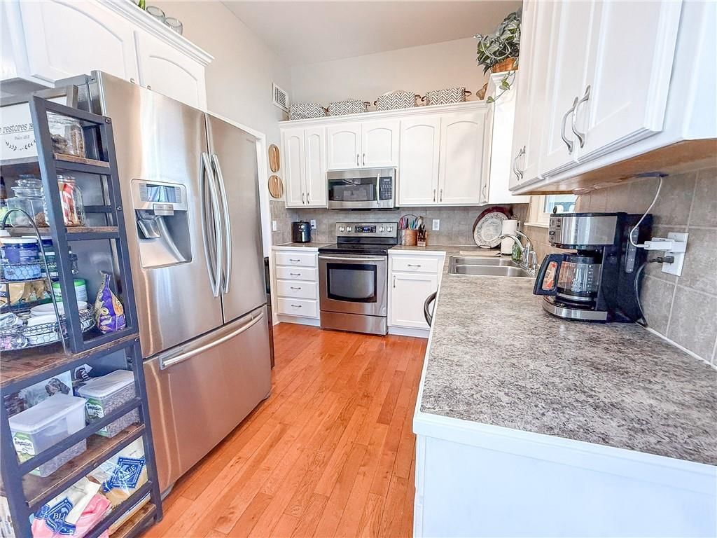 713 N Cloverdale Avenue — photo 19