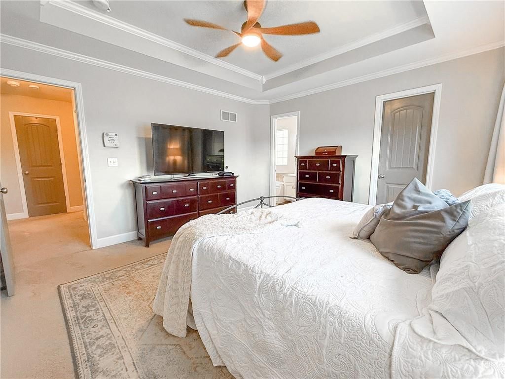 713 N Cloverdale Avenue — photo 26