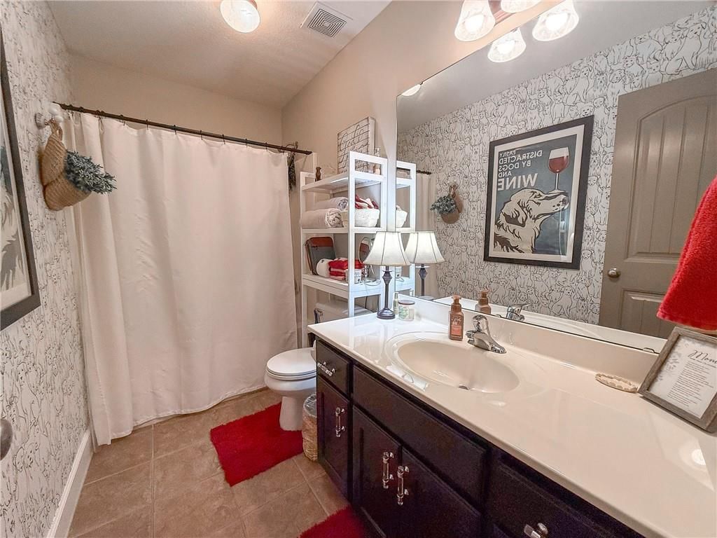 713 N Cloverdale Avenue — photo 32