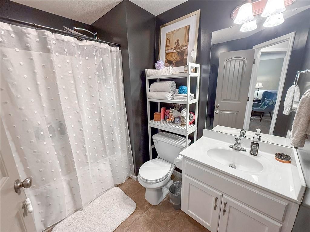 713 N Cloverdale Avenue — photo 42