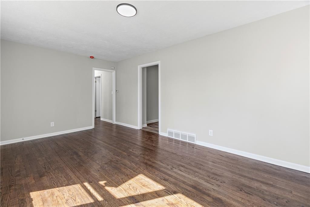 6810 Fairlane Drive — photo 5