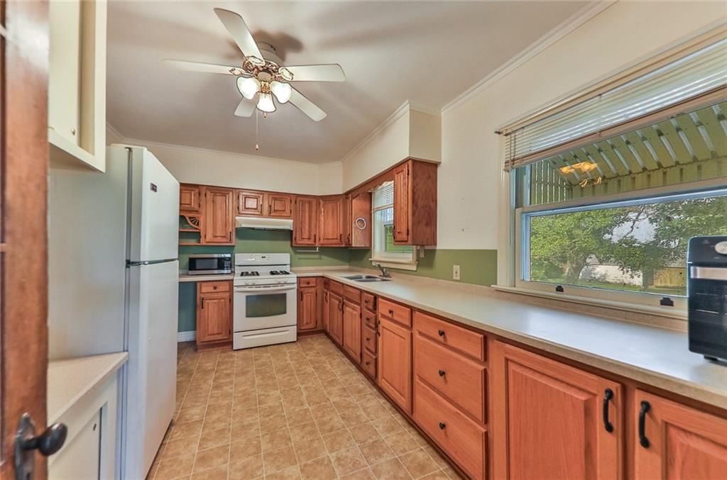 1678 County Road 3950 — photo 10