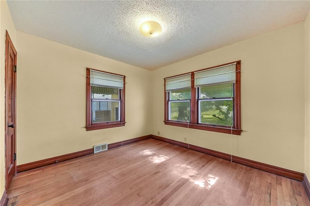 1678 County Road 3950 — photo 25