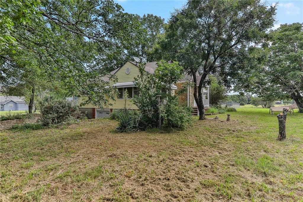 1678 County Road 3950 — photo 30
