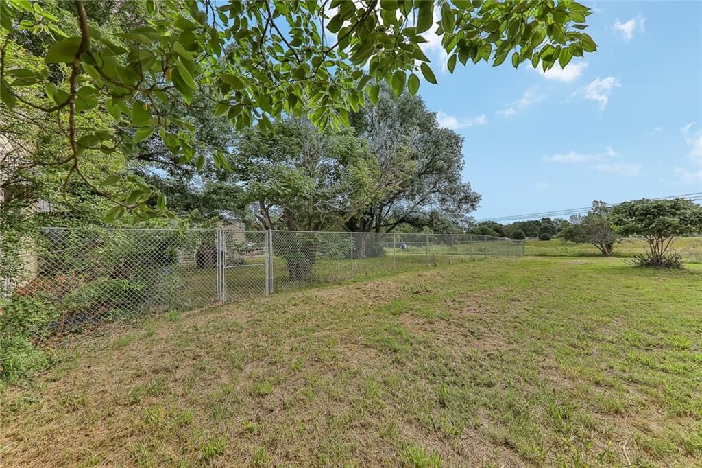 1678 County Road 3950 — photo 32
