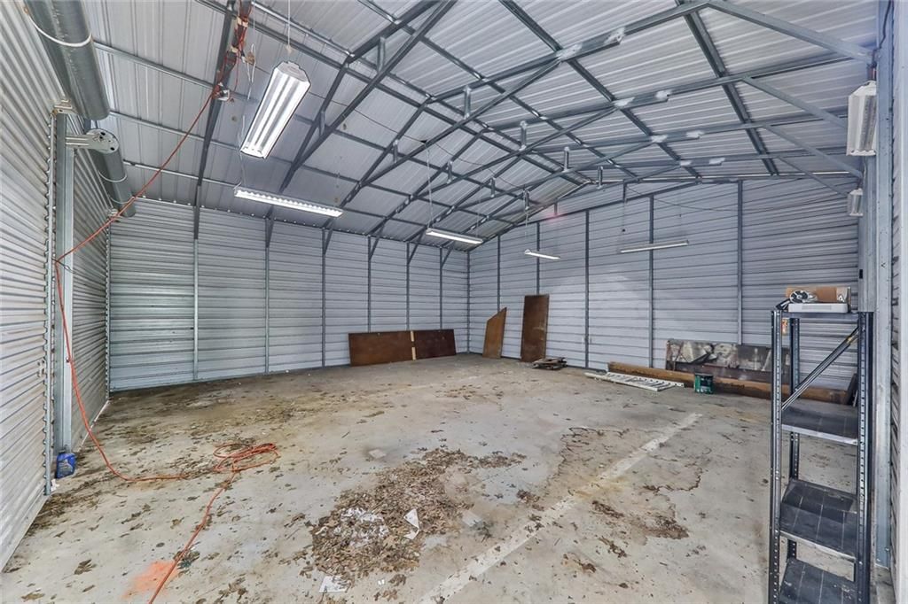 1678 County Road 3950 — photo 35
