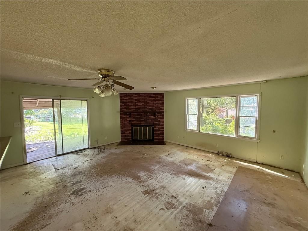 8909 W 81st Street — photo 3