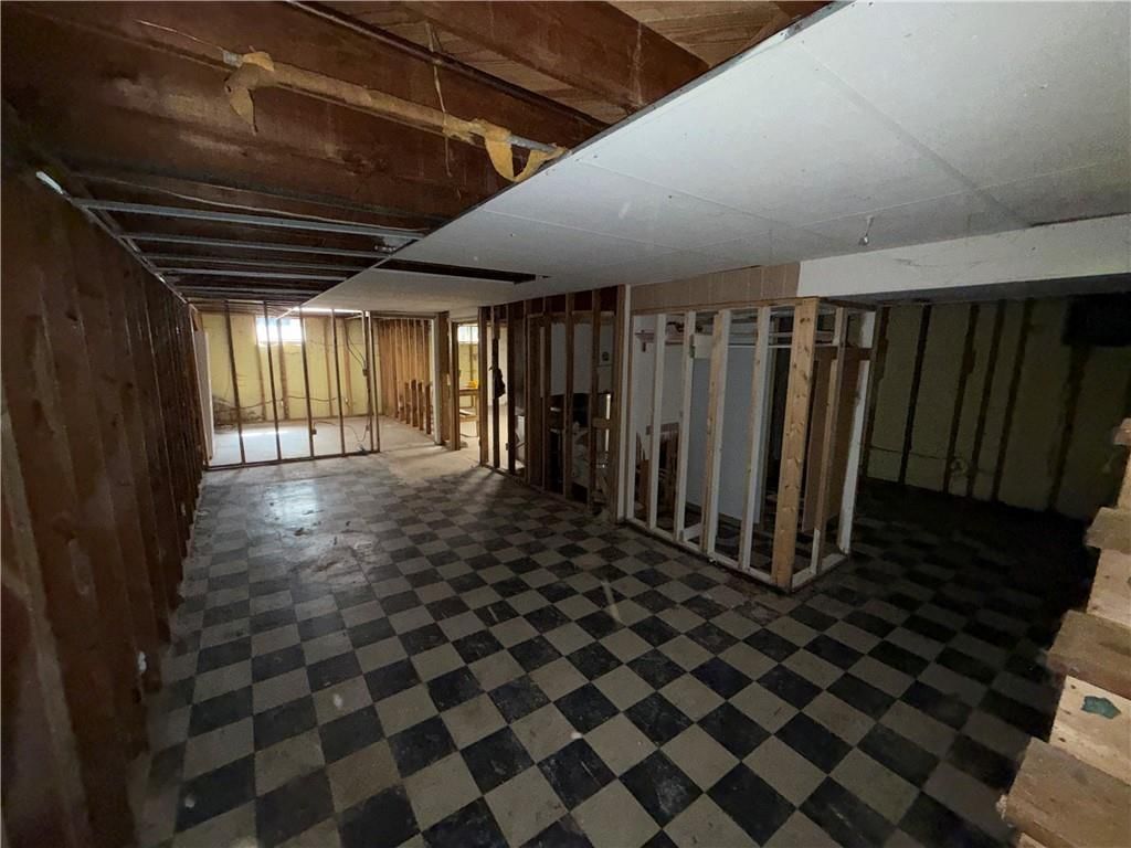 8909 W 81st Street — photo 15