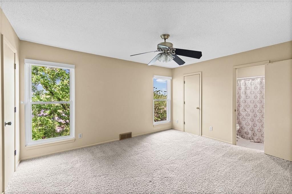 5707 N Oregon Avenue — photo 12