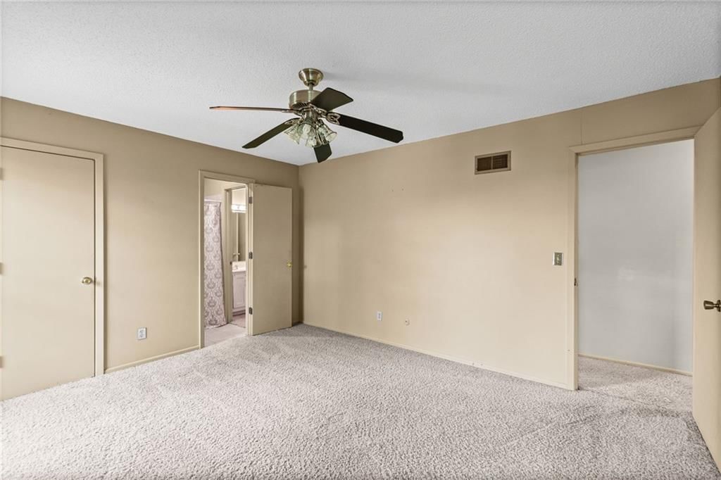 5707 N Oregon Avenue — photo 13