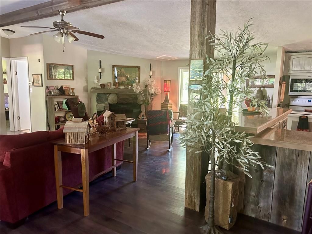 19053 Chase Road — photo 15
