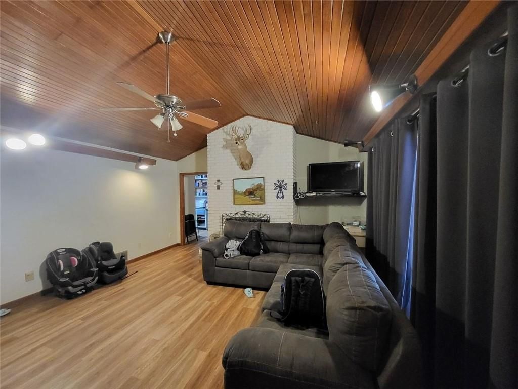 317 N Main Street — photo 2