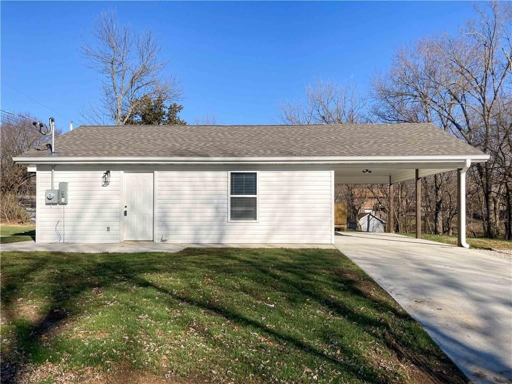 541 S Oak Street — photo 9