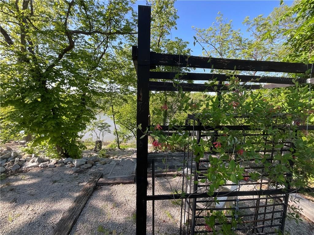 LAKECREST Drive — photo 19