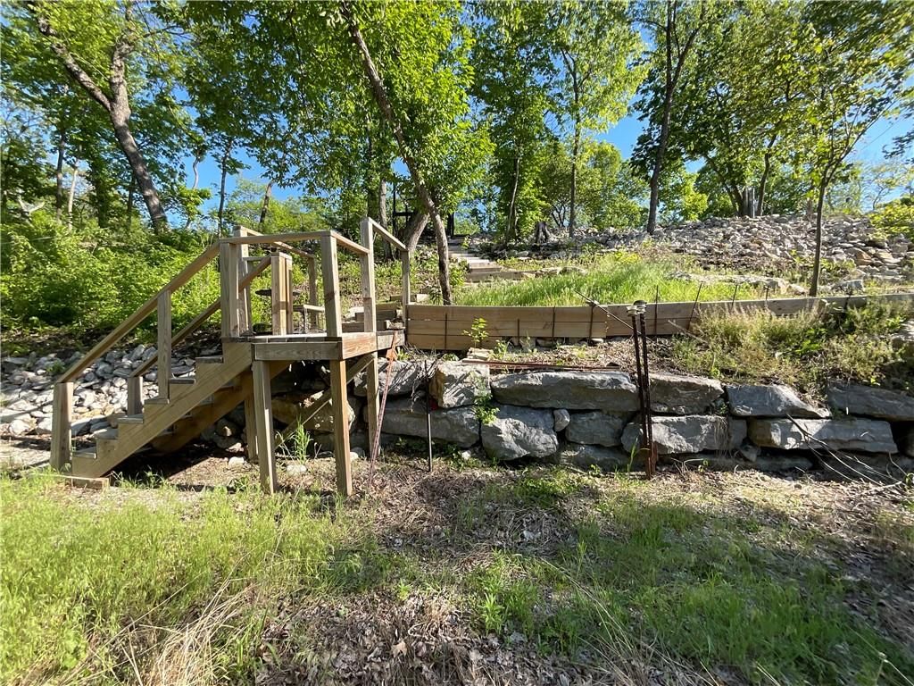 LAKECREST Drive — photo 25