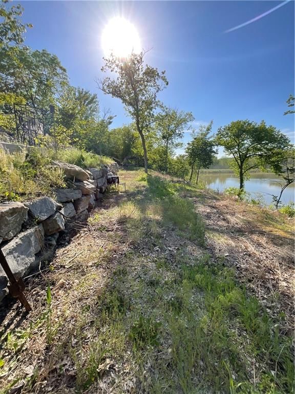 LAKECREST Drive — photo 27