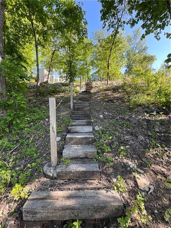 LAKECREST Drive — photo 31