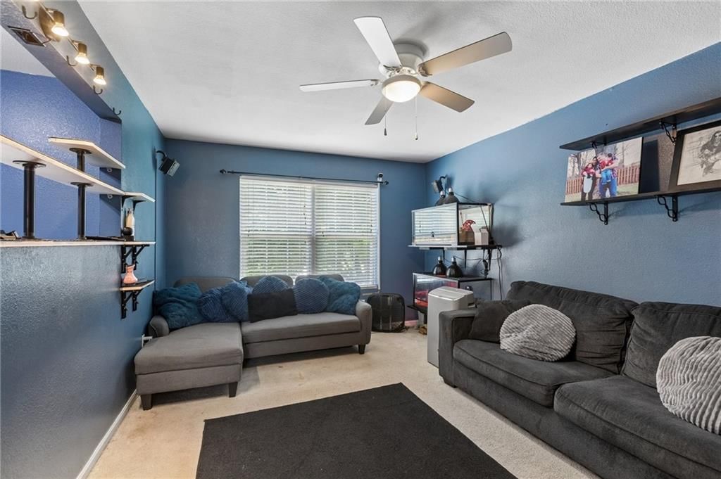 18317 E 24 Hwy Circle — photo 4