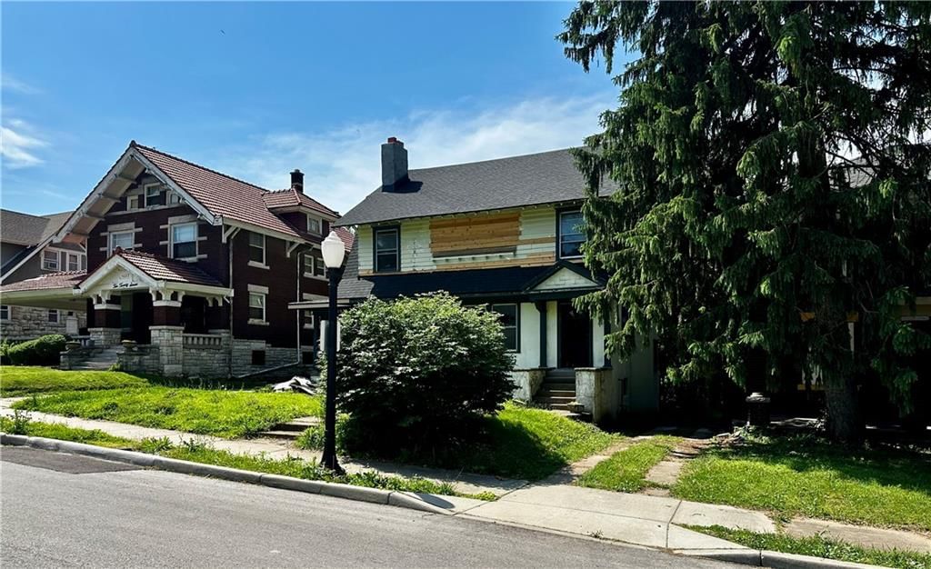 1031 Laurel Avenue — photo 3