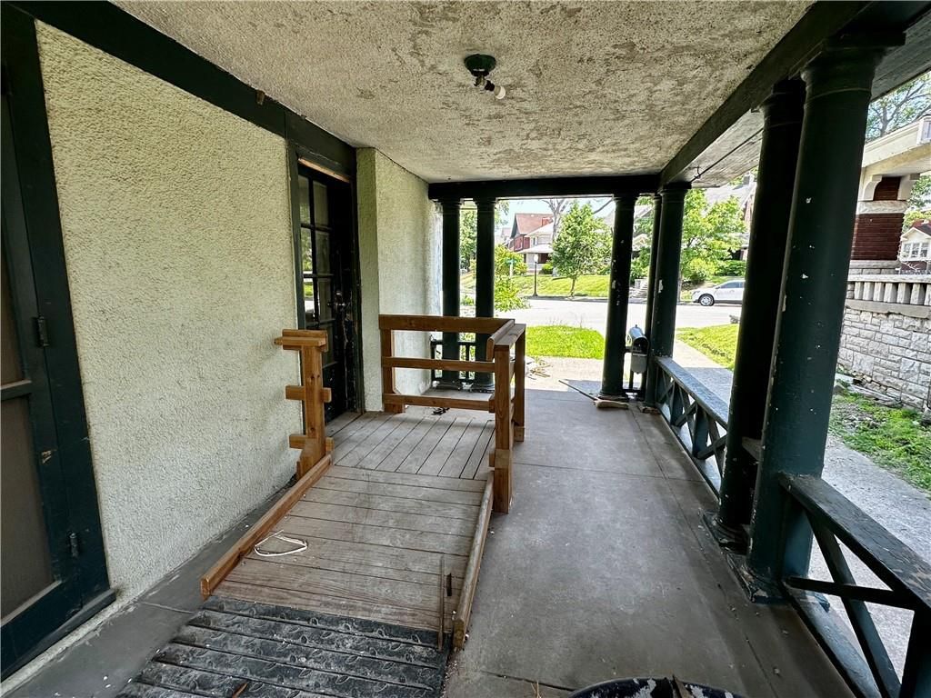 1031 Laurel Avenue — photo 12