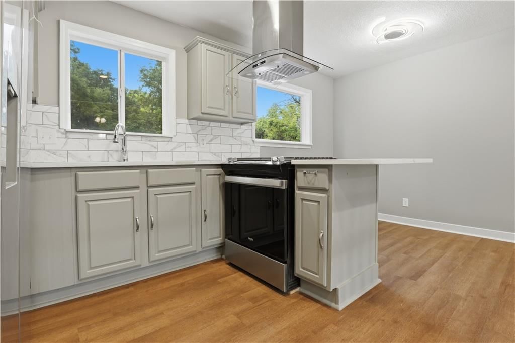 1411 N 75th Drive — photo 11