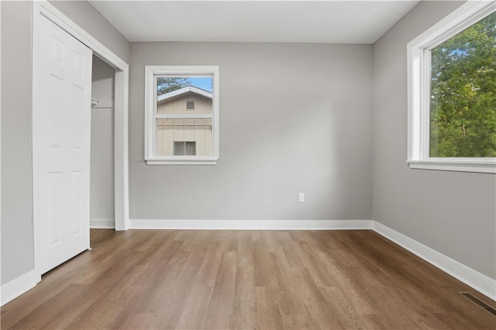 1411 N 75th Drive — photo 14