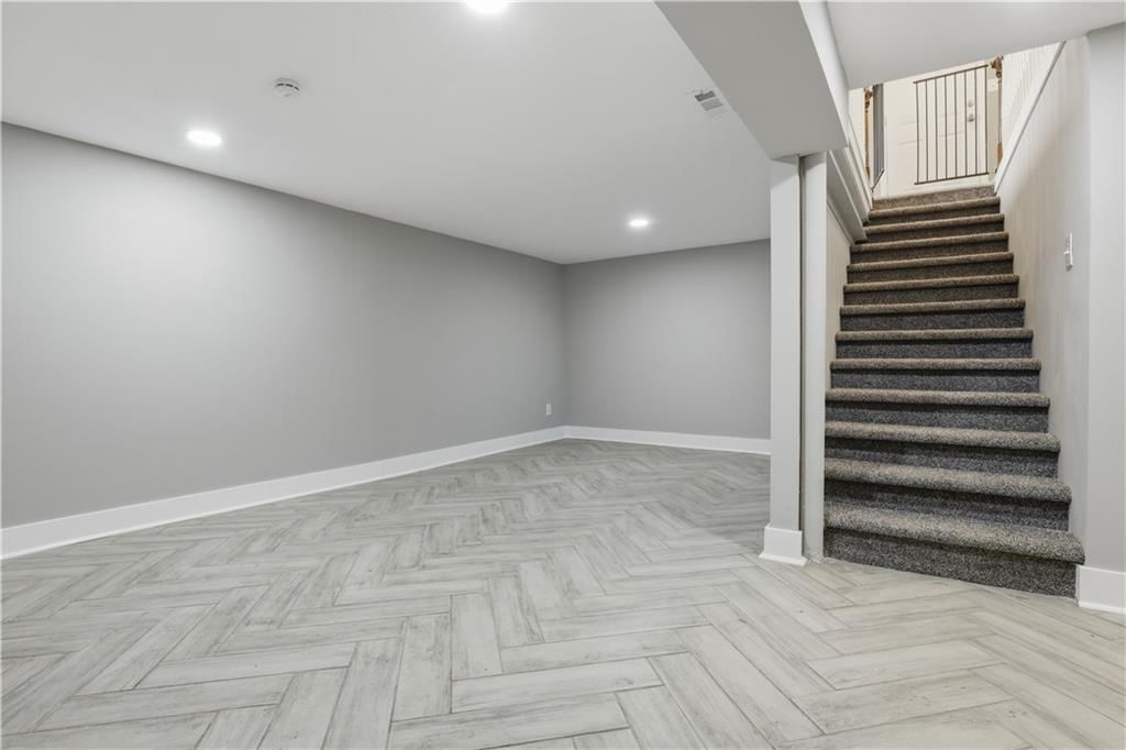 1411 N 75th Drive — photo 18