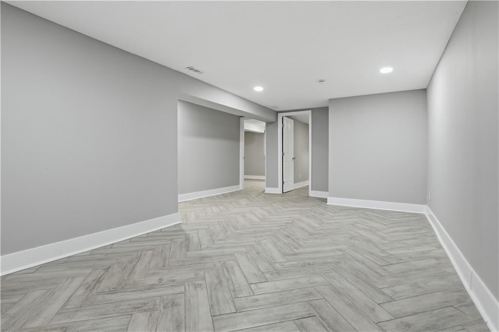 1411 N 75th Drive — photo 19