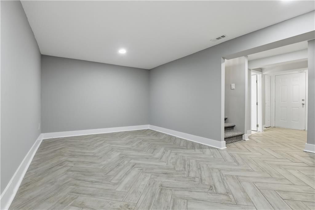 1411 N 75th Drive — photo 20