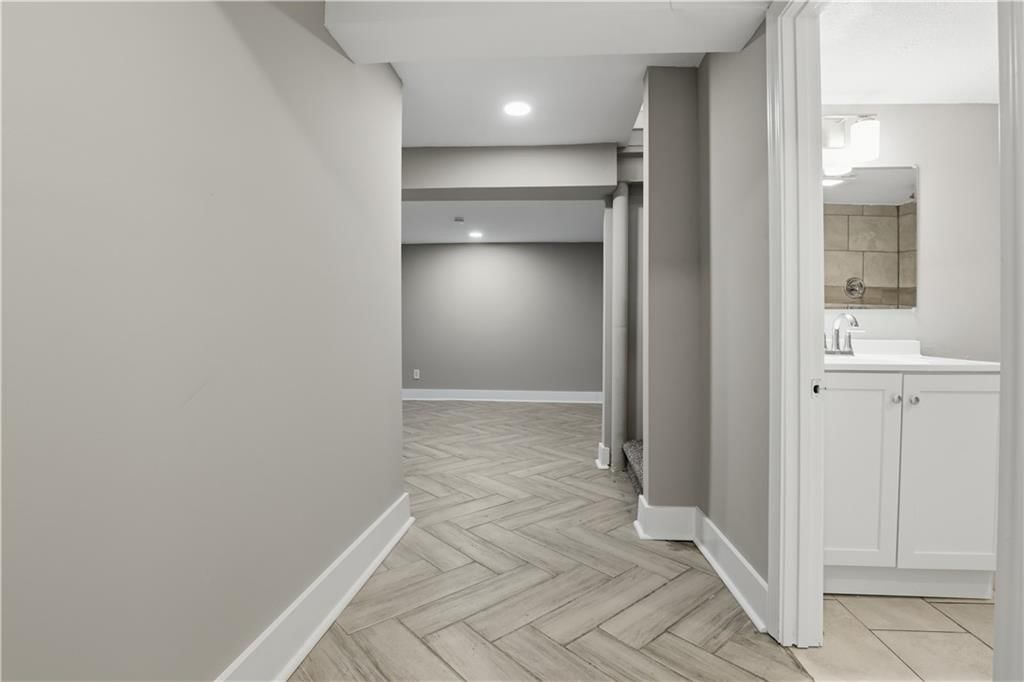 1411 N 75th Drive — photo 21
