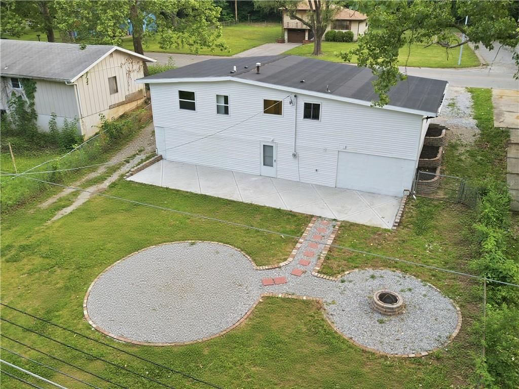 1411 N 75th Drive — photo 25