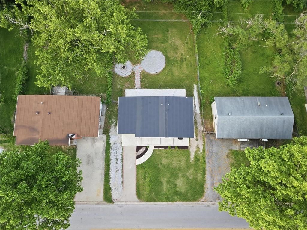 1411 N 75th Drive — photo 33