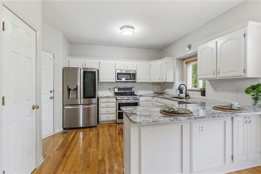 15009 Horton Street — photo 16